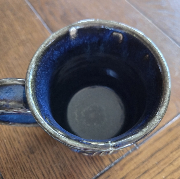 Studio Pottery Mug - Picture 8 of 8